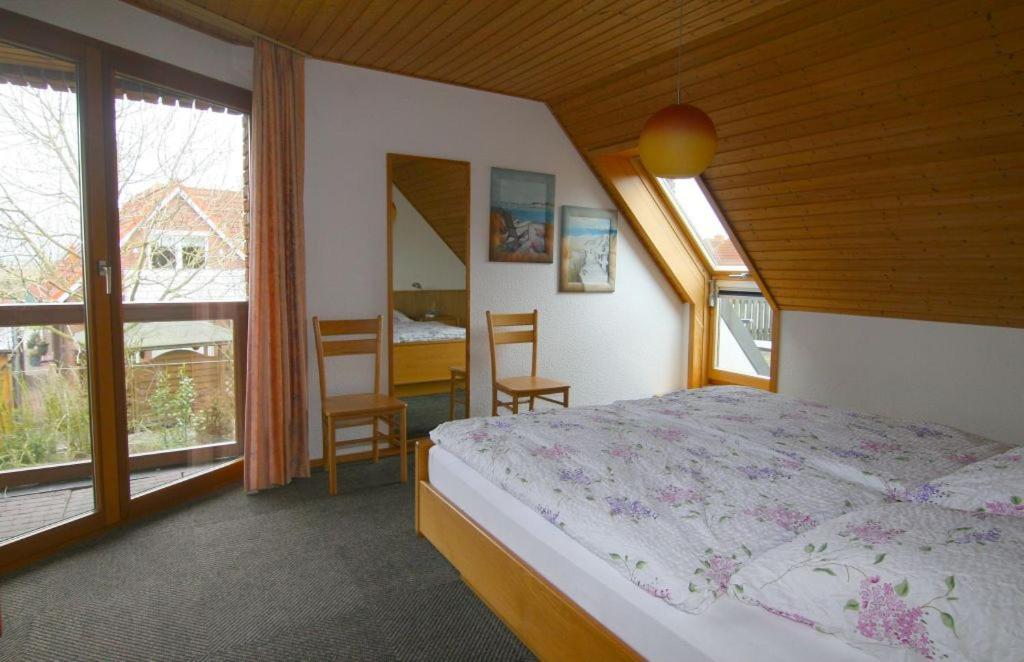 Haus Emken Apartment Neuharlingersiel Exterior foto